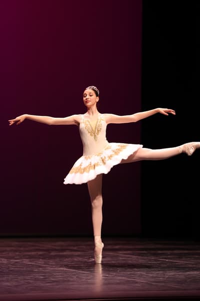Iris Petit Cantero — Classical dancer, Spain