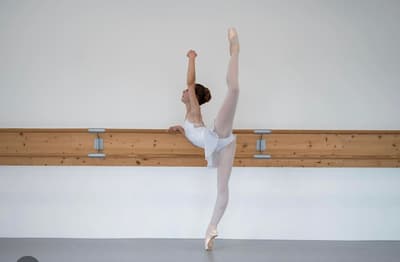 Leonie Peytureau Dupouy — Classical dancer, France