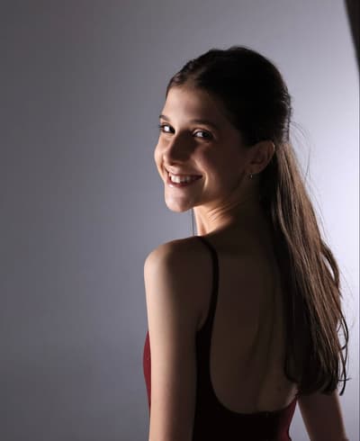 Valentina Toscani — Classical dancer, Brazil
