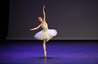 Valentina Toscani — Classical dancer, Brazil