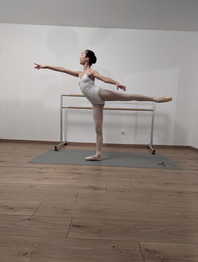 Lea Zhang — Classical dancer, France