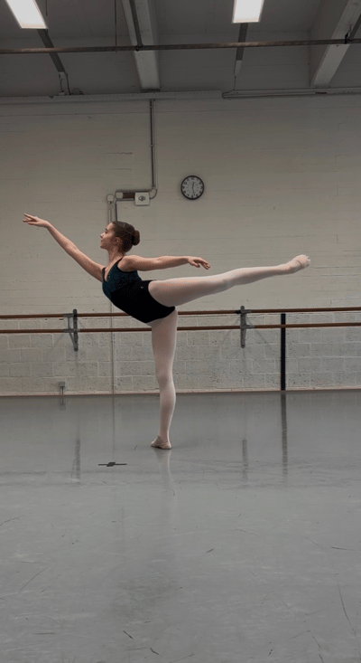 Fleur Cornelissen — Classical dancer