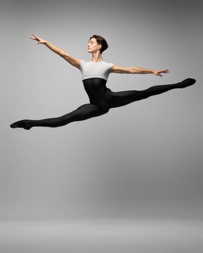 Damian Huiduc Manolescu — Classical dancer, Switzerland