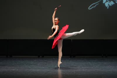 Annette Easter Sere Simamora — Contemporary dancer, Indonesia