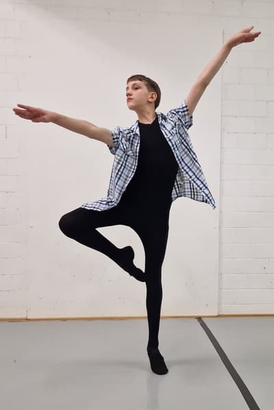 Marcell Fehervari — Contemporary dancer, Switzerland
