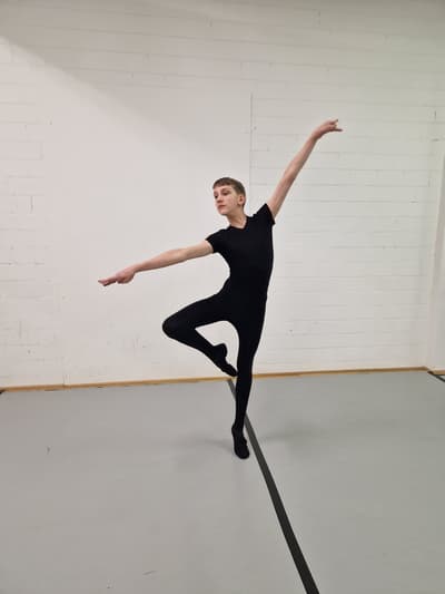 Marcell Fehervari — Contemporary dancer, Switzerland