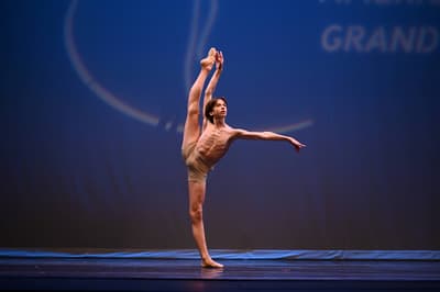 Harris Yesenik — Classical dancer, United States