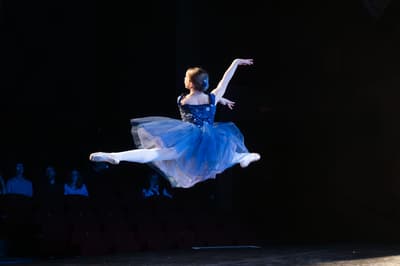 Juliette Forest — Classical dancer