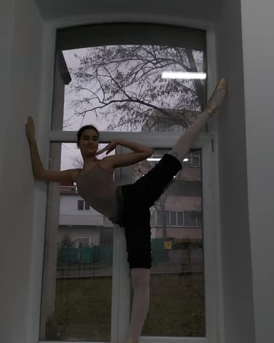 Aonofriesei - Puiu Rebeca -Ilaria — Classical dancer, Romania