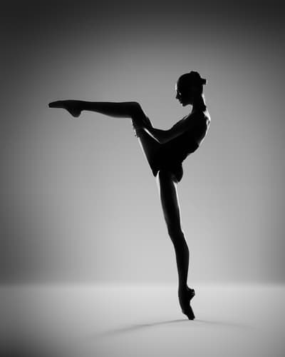 Yve-Noelle Bollinger — Classical dancer, Australia