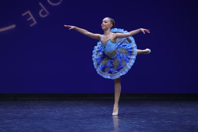Manon Chauvel — Classical dancer, France