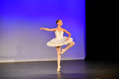 Manon Chauvel — Classical dancer, France
