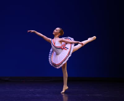 Manon Chauvel — Classical dancer, France