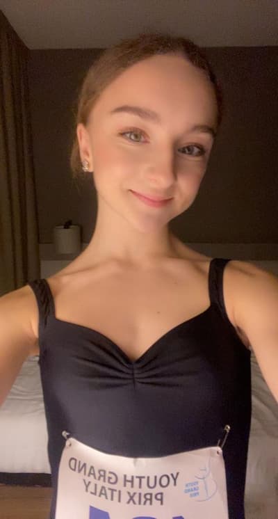 Sofia Elena CONSTANTIN — Contemporary dancer, Romania