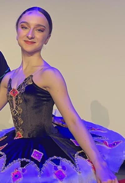 Sofia Elena CONSTANTIN — Contemporary dancer, Romania