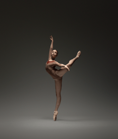 Savannah Manzel — Modern dancer, United States