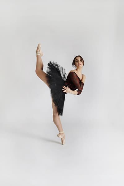 erika cattaldo — Classical dancer