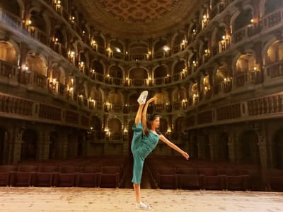 Lisa Cassanelli — Classical dancer