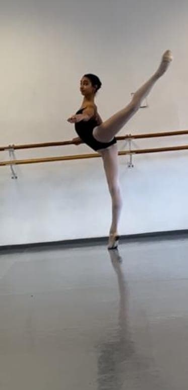 Emma Isabelle Dumitrasc — Classical dancer, Romania