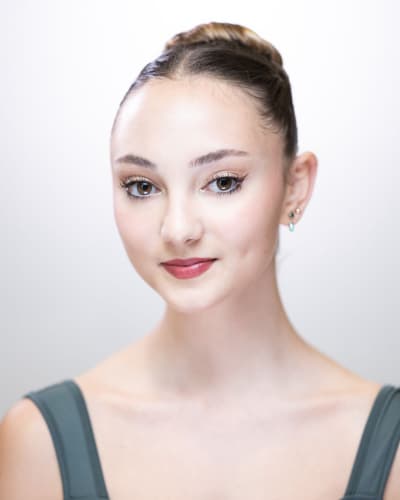Yasemin Caynak — Classical dancer, United Kingdom