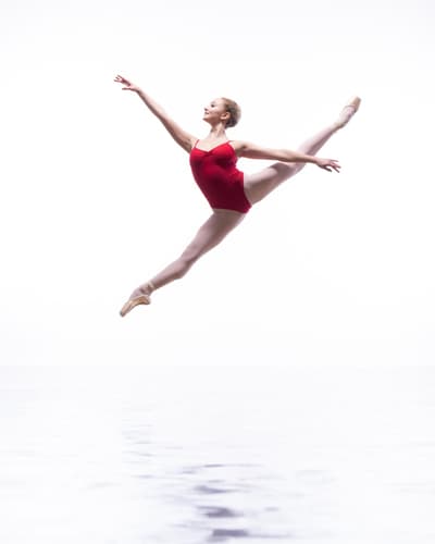 Yasemin Caynak — Classical dancer, United Kingdom