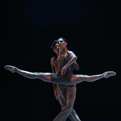 Pauline Perraut — Classical dancer