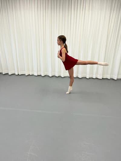 Daphnée FANGUIN — Classical dancer, France