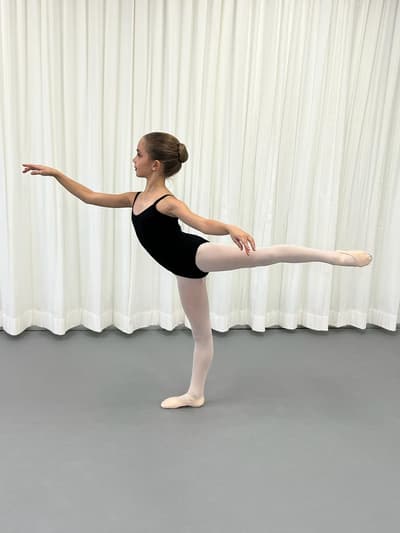 Daphnée FANGUIN — Classical dancer, France
