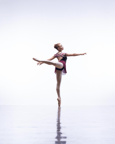 Léa Läderach — Classical dancer, France