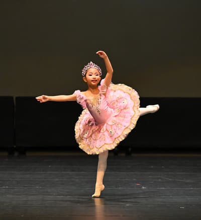 Sofia Josephine Tenggala — Classical dancer, Indonesia