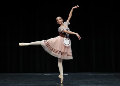 Clara MAUDUIT — Classical dancer, France