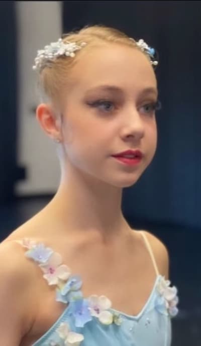 Olivia Turpie — Contemporary dancer, United Kingdom
