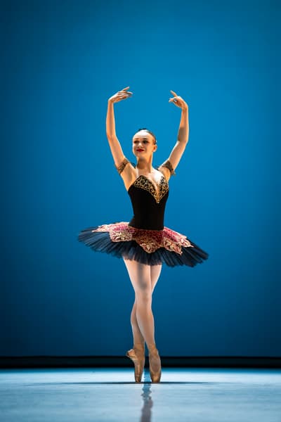 Charlotte Chloe Pelclova — Classical dancer