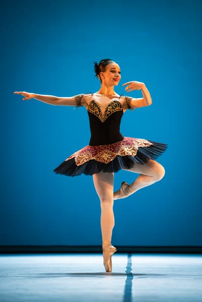 Charlotte Chloe Pelclova — Classical dancer