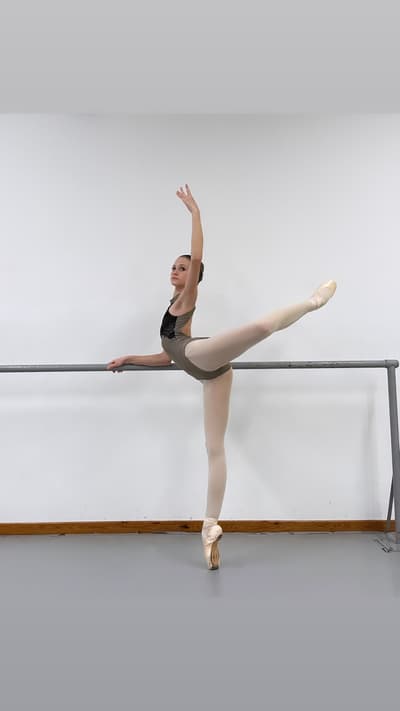 Naima Ficcadenti — Classical dancer, Italy