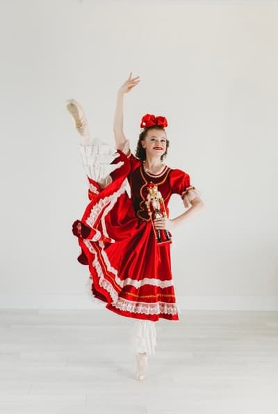 Kellyn Sutton — Classical dancer, United States