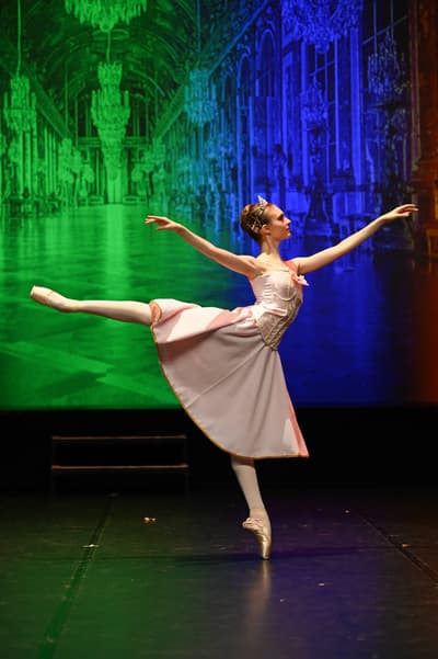 Marie Ribaudo — Classical dancer, France