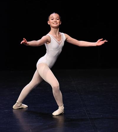 Justine CHAUVEL — Classical dancer, France