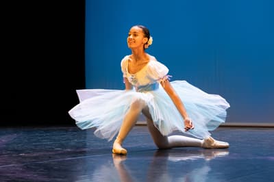 Chloé Billy — Classical dancer, France