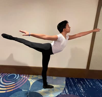 Santiago Sosa — Classical dancer, United States