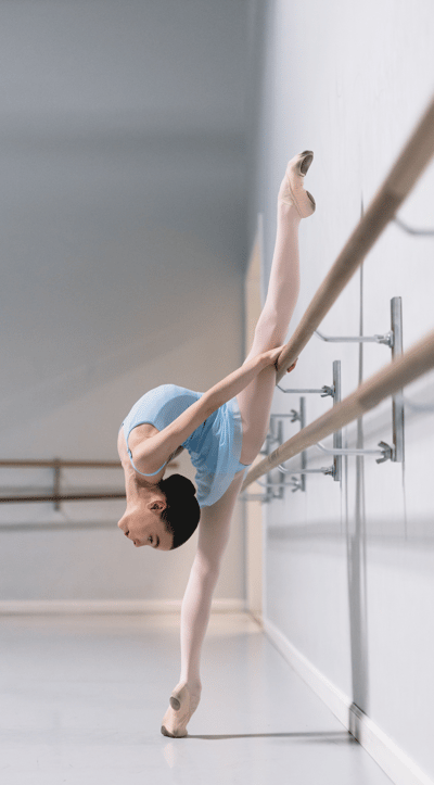 Sylvie Win Szyndlar — Classical dancer, United States