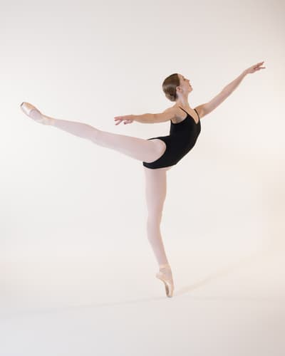 Lucy Hassmann — Classical dancer, United States