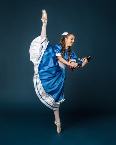 Manuela De Souza — Classical dancer, United States