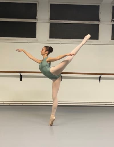 Mahé KAMIONER — Classical dancer, France