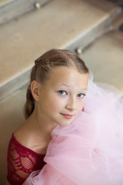 Milla Sarsatskich — Classical dancer, Belgium