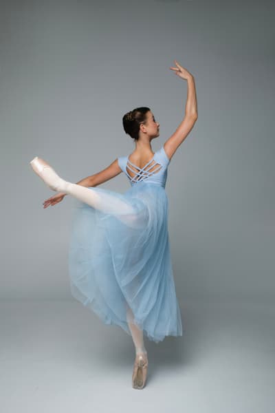 Milla Sarsatskich — Classical dancer, Belgium