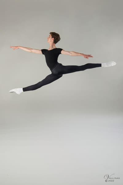 Raul Vazquez Fernandez — Classical dancer