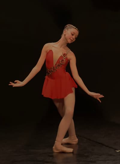 Salomé BECKER — Classical dancer, France