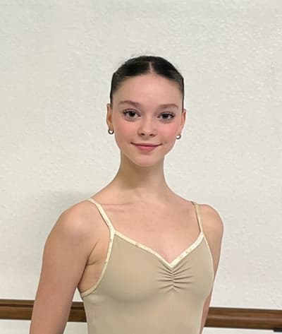 Salomé BECKER — Classical dancer, France