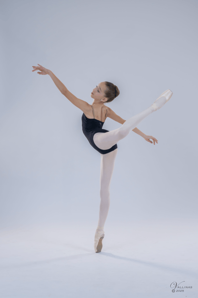 CLAUDIA GRAU SAIZ — Classical dancer, Murcia, Spain